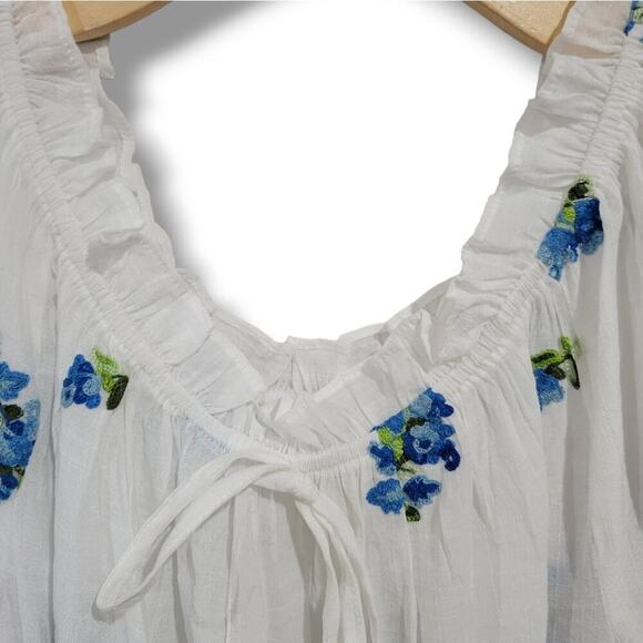 Meraki Women’s White Blue Floral Boho Peasant Blouse - Medium - Picture 3 of 7